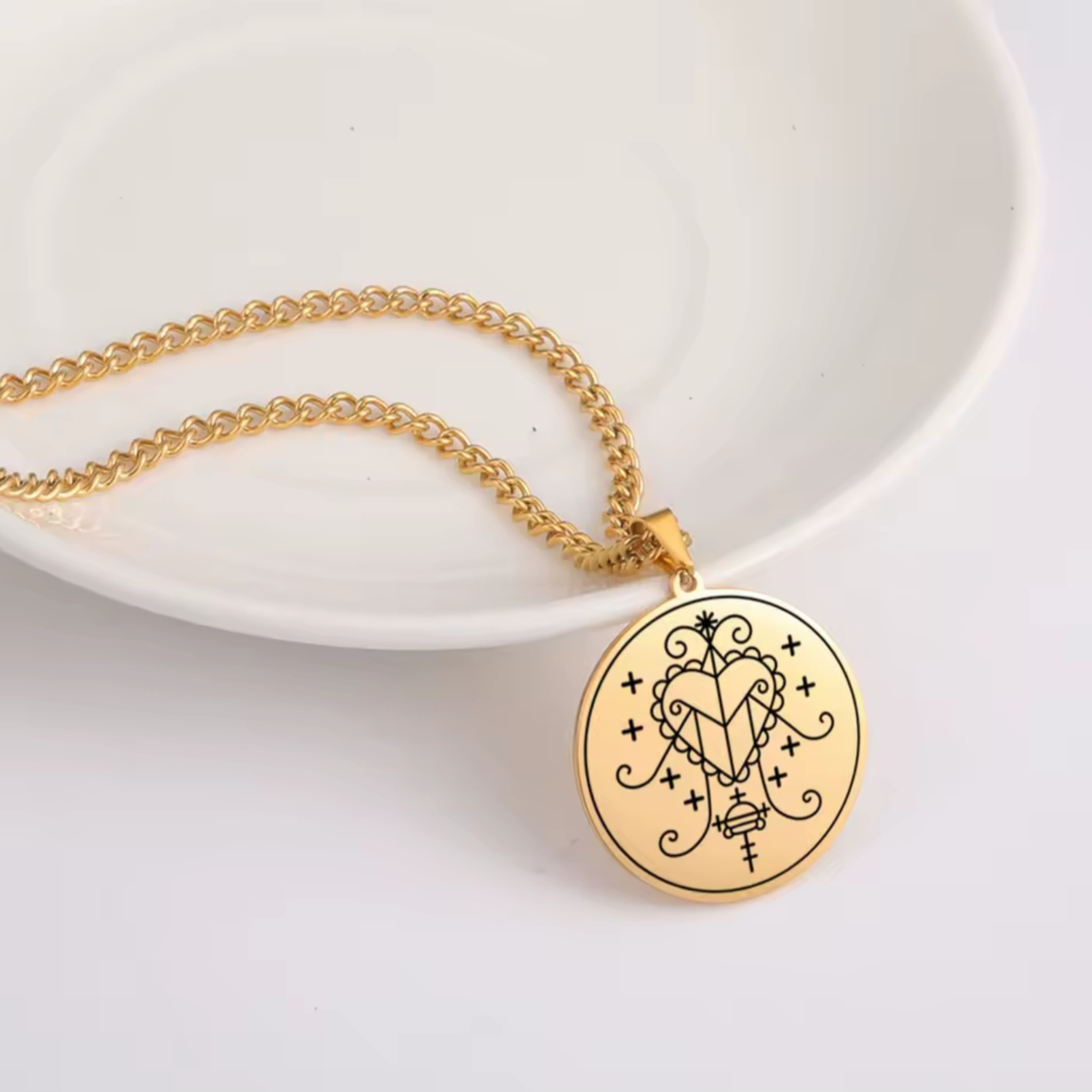 Gold Erzulie Freda Necklace 